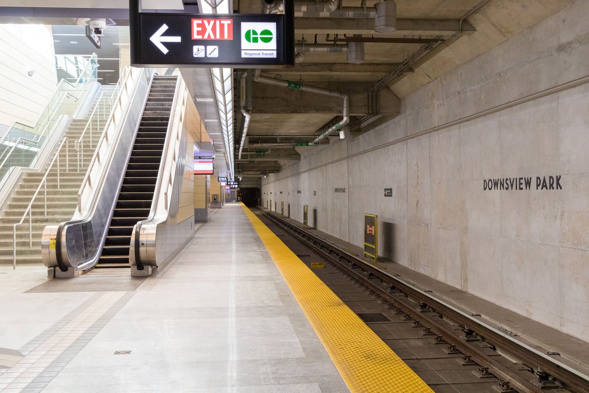 Downsview, ON - Downsview Park (métro de Toronto) — Wikipédia
